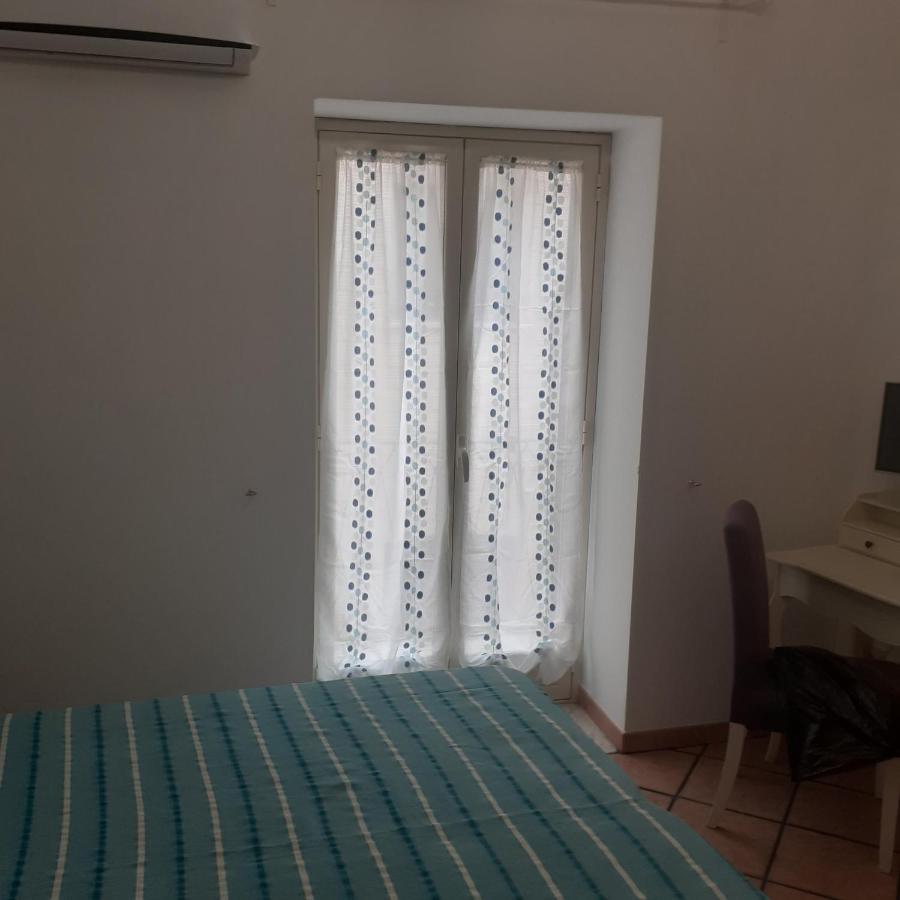 A Casa Dell'Artista Apartment Чефалу Екстериор снимка