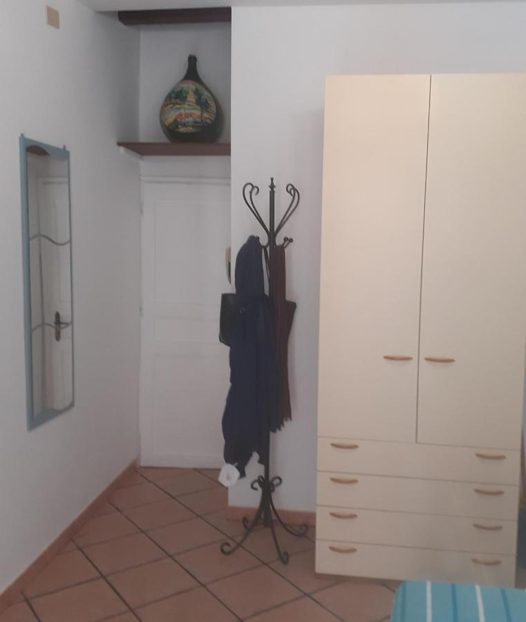 A Casa Dell'Artista Apartment Чефалу Екстериор снимка